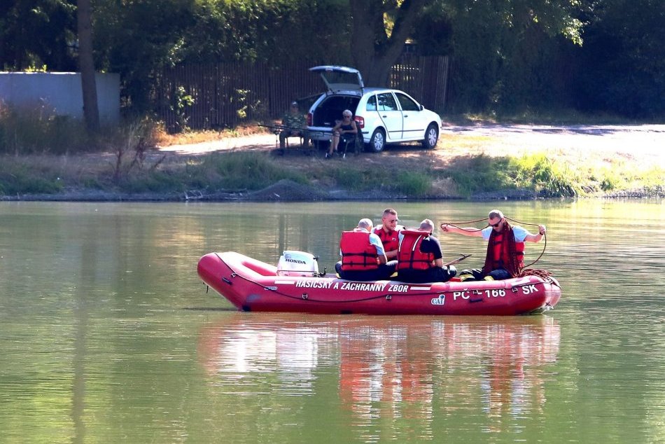 Ilustračný obrázok k článku Záchranári ratujú aj ľudí vo vode: KOĽKÝM topiacim sa pomohli v Banskobystrickom kraji?