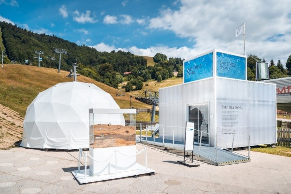 Ilustračný obrázok k článku Nenechajte si ujsť laboratórium Svet bez dymu a unikátnu inštaláciu „Minulosť pohľadom budúcnosti“ na Donovaloch!