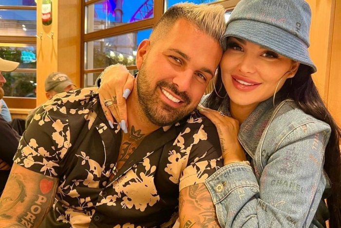 Ilustračný obrázok k článku VÝNIMOČNÉ dieťa? Plačková ešte neporodila, ale jej syn už má PROFIL na sociálnej sieti!