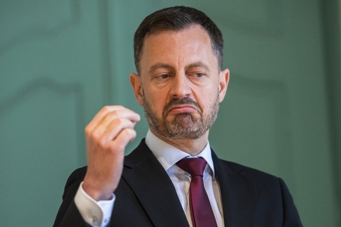 Ilustračný obrázok k článku Vie sa Heger rozčúliť? Reagoval na Sulíkovu demisiu, vraj je to TRUCPODNIK