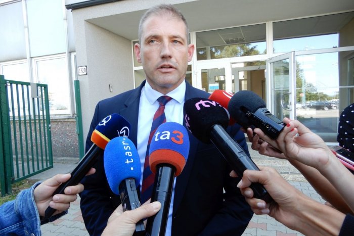 Ilustračný obrázok k článku Prekvapujúci ZVRAT: Dujava zostáva na čele popradského letiska! Čo zmarilo odvolanie?