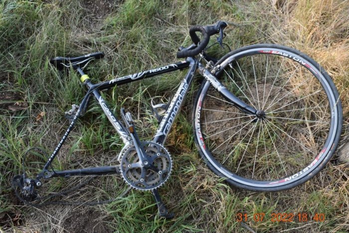 Ilustračný obrázok k článku Cyklista utrpel zlomeniny, zrazilo ho auto: Vodič z miesta nehody UTIEKOL!