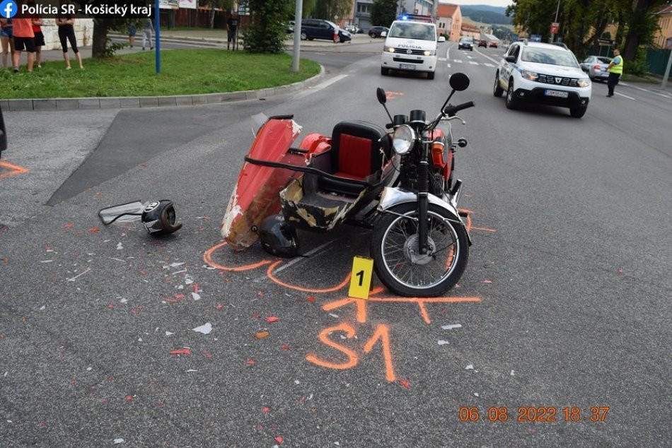 Ilustračný obrázok k článku Vrchol nezodpovednosti! Opitý muž viezol na motorke DIEŤA, to je po nehode ťažko zranené