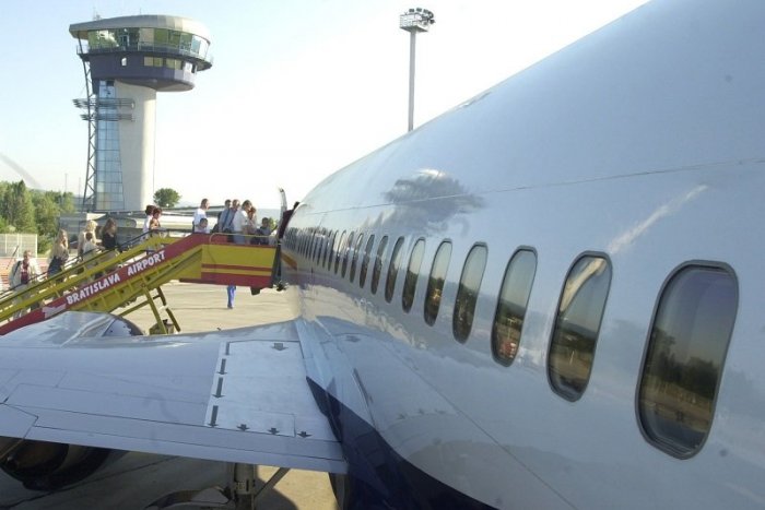 Ilustračný obrázok k článku Chystáte sa niekam letecky? Tieto sedadlá v lietadle sú NAJBEZPEČNEJŠIE