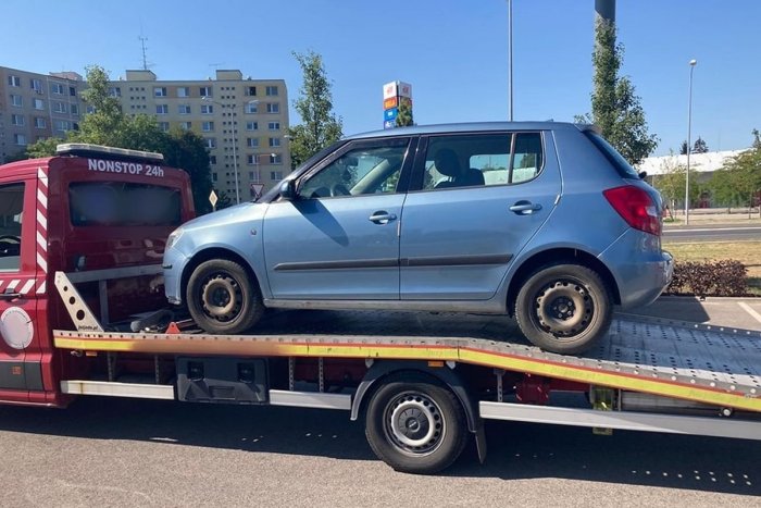 Ilustračný obrázok k článku Na mol OPITEJ vodičke policajti zaistili auto: Môže PREPADNÚŤ v prospech štátu!