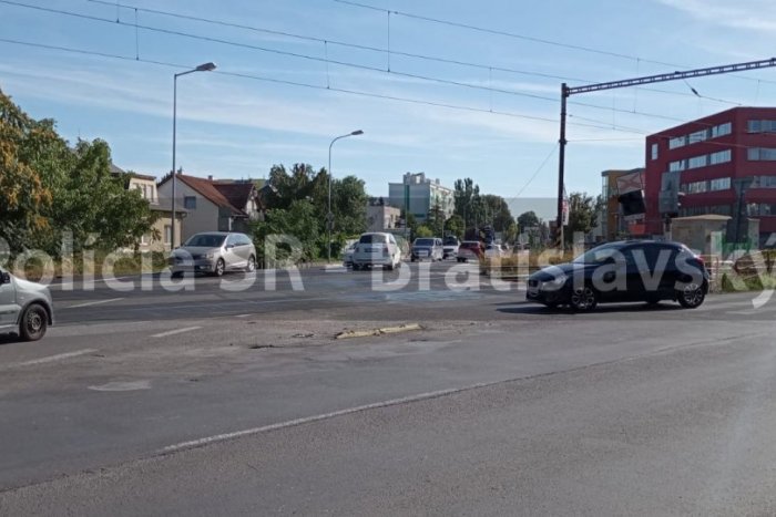 Ilustračný obrázok k článku TRAGÉDIA na železničnom priecestí v Bratislave: Vlak zrazil ženu na koľajniciach