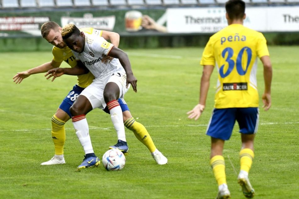 Ilustračný obrázok k článku V Spartaku panuje po jeseni spokojnosť: Klub prezimuje na tretej priečke