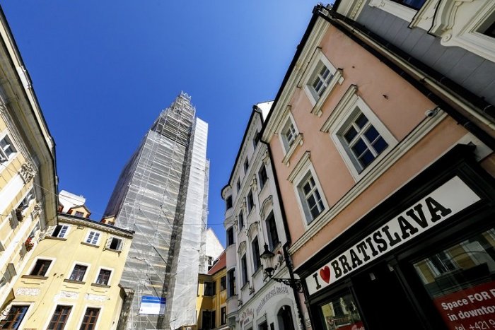 Ilustračný obrázok k článku Časová SCHRÁNKA Bratislavy: Medzi návrhmi bol aj ANTIGÉNOVÝ TEST s podpisom ministra financií