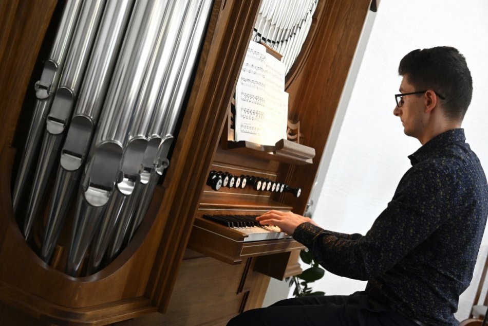 Ilustračný obrázok k článku Unikátny zážitok: Maďarský hudobník zahrá na vyše 230-ročnom organe