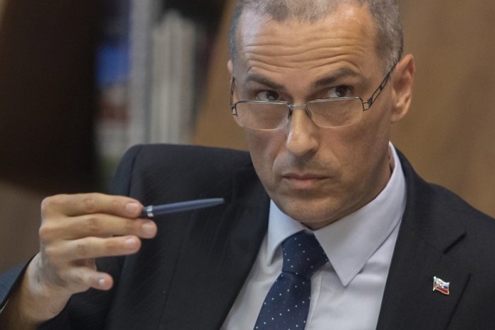 Ilustračný obrázok k článku Pedofilný kňaz skončil s podmienkou, Žilinka je zhrozený: Takýto trest nestačí, urobím kroky!