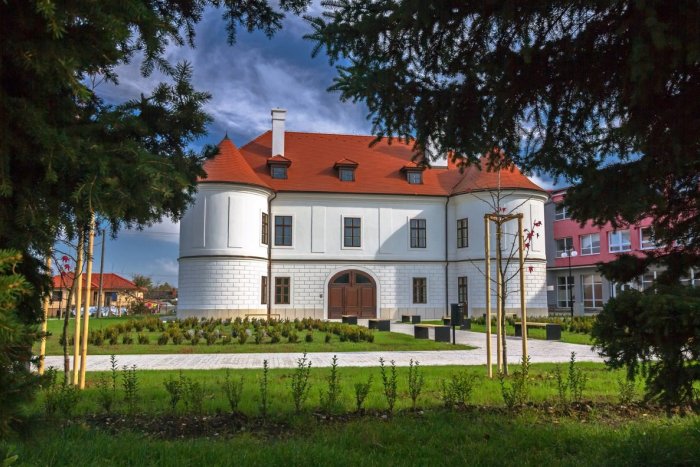 Ilustračný obrázok k článku Kaštieľ pri Nitre otvorí brány: Tešiť sa môžete na ľudové tradície aj ochutnávky