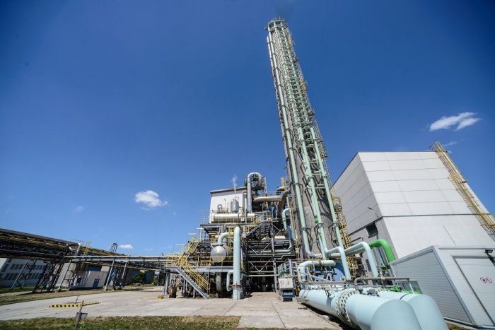 Ilustračný obrázok k článku VÝBUCH v Duslo Šaľa Ukrajincovi amputoval ruku: Leží v umelom spánku a ohrození života