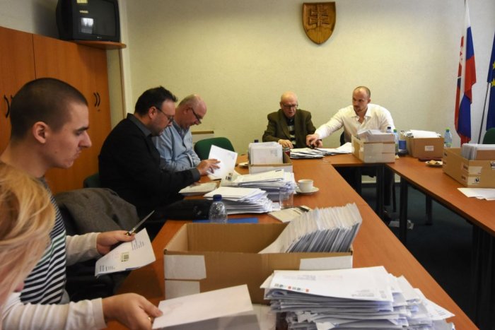 Ilustračný obrázok k článku Rekordy v okolí Popradu: Niekde hlasovala takmer CELÁ obec, inde prišlo minimum ľudí