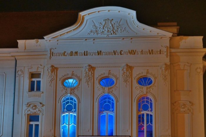 Ilustračný obrázok k článku V Trnave sa bude konať špeciálna DRAŽBA obrazov: Výťažok pomôže ľuďom v núdzi