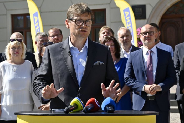 Ilustračný obrázok k článku Kandidát na primátora Prešova Oľha s podporou 7 strán: V programe má MHD zadarmo