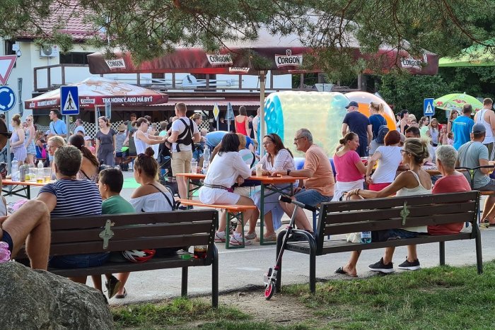 Ilustračný obrázok k článku Chrenová opäť ožije: Na Dopravnom ihrisku sa bude konať Dožinková veselica