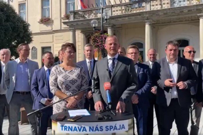Ilustračný obrázok k článku Kto sa stane primátorom Trnavy? Dvaja kandidáti SPOJILI sily
