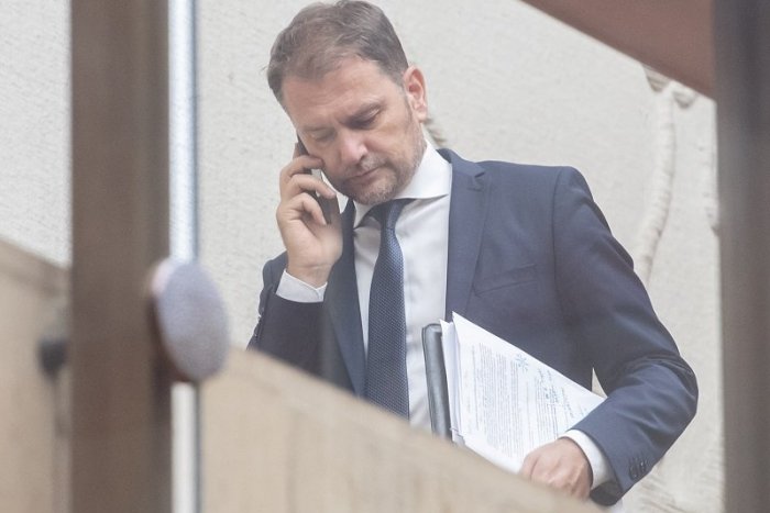 Ilustračný obrázok k článku Matovič: Mafia už chladí šampanské Cristal. SaS povalí TRETIU protikorupčnú vládu