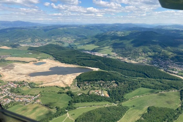 Ilustračný obrázok k článku Vychýrená vodná nádrž sa NAPĹŇA pomaly: Kvôli SUCHU je napustená len na 15 percent