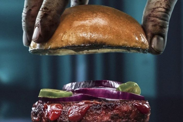 Ilustračný obrázok k článku Burger s príchuťou ĽUDSKÉHO MÄSA? Ľudí šokovala hororová reklama, odborníci sú ale nadšení