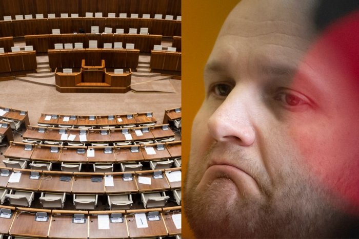 Ilustračný obrázok k článku Po obštrukciách VEGET! Naď ZÚRI, ostatní sa obviňujú, prečo majú poslanci predĺžený víkend