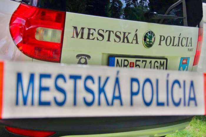 Ilustračný obrázok k článku Mestská polícia v Nitre hľadá posily: Nástupný PLAT sa zvýšil