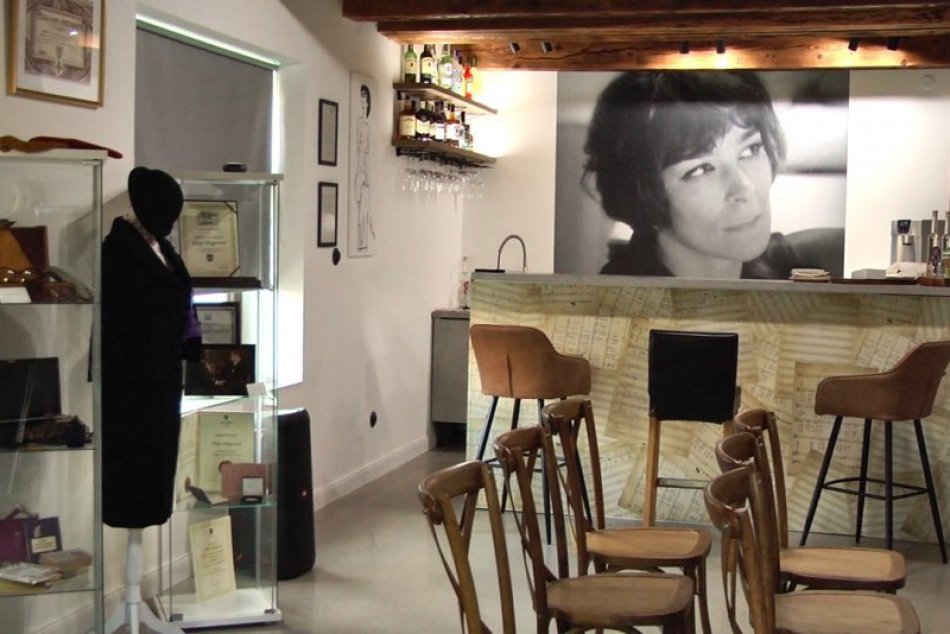 Ilustračný obrázok k článku TIP na výlet: V dome, kde žila Hana Hegerová, vznikla expozícia venovaná šansoniérke