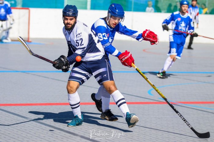 Ilustračný obrázok k článku Hokejbalová Nitra ŠOKUJE súperov: Po výraznej obmene kádra ešte NEPREHRALA