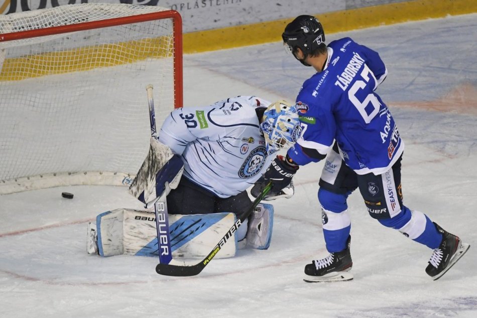 Ilustračný obrázok k článku Síce po predĺžení, ale je to tam: Popradskí hokejisti s novým trénerom hneď vyhrali