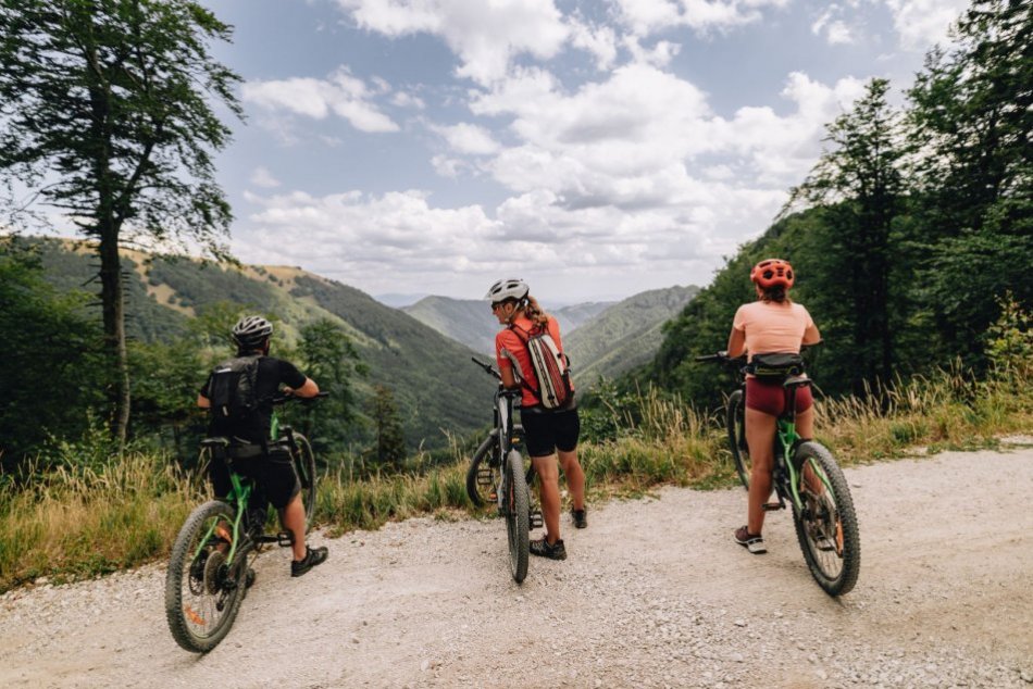 Ilustračný obrázok k článku Zapojíte sa do Dovolenky na bajku? Prešovský kraj ponúka 18 tipov na výlety a podujatia