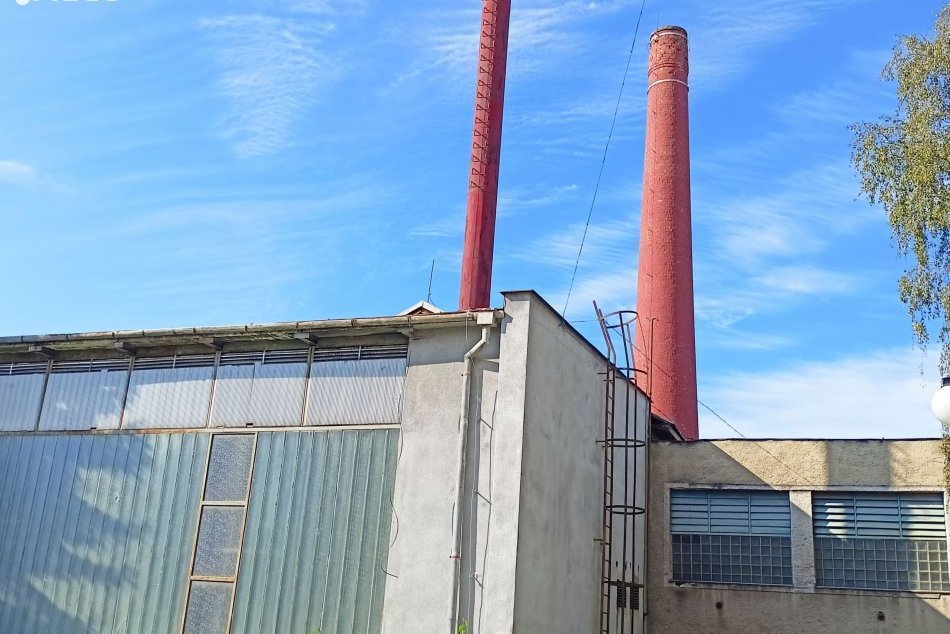 Ilustračný obrázok k článku Zo Zvolena mizne veľký STRAŠIAK: V areáli nemocnice začali búrať starú kotolňu