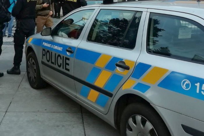 Ilustračný obrázok k článku HOROR na psychiatrii v Česku: Muž tam zaútočil MAČETOU, zranil štyroch zdravotníkov!