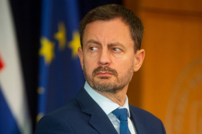 Ilustračný obrázok k článku Premiér Heger to vykričal celému svetu: Slovenskej ekonomike hrozí kolaps!