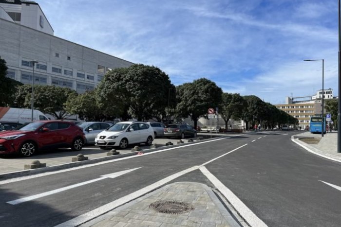 Ilustračný obrázok k článku Zmodernizované a vynovené: Veľké PARKOVISKO v centre Bratislavy už nebude zadarmo