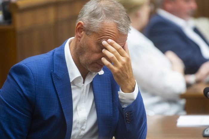 Ilustračný obrázok k článku Raši: Riešenie, aby Slovensko vyšlo z krízy? ODVOLAŤ Matoviča!