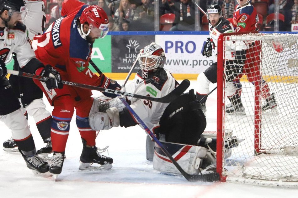 Ilustračný obrázok k článku Brankár Rahm po výhre nad bývalými spoluhráčmi: Atmosféra pripomínala finále, FOTO