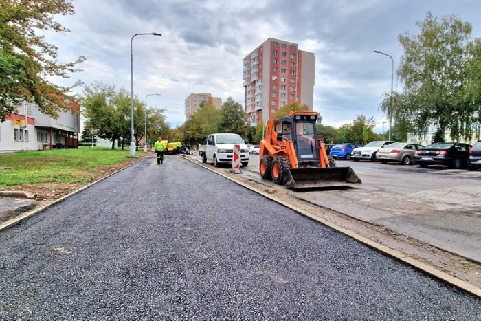 Ilustračný obrázok k článku Vodiči, dajte si POZOR: Pre stavebné práca dôjde na jednej ulici k ZMENE parkovania