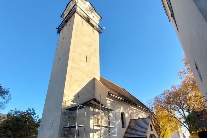 Ilustračný obrázok k článku Kostol v Poprade je čoraz krajší: O jeho obnovu sa príkladne stará aktivista Rasťo