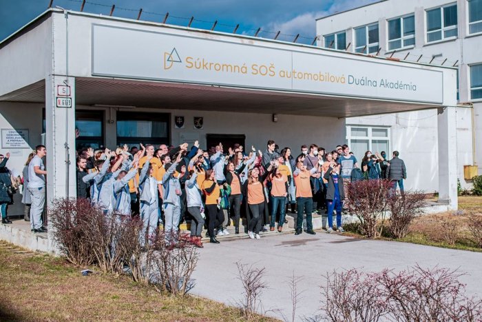 Ilustračný obrázok k článku Moderná stredná škola Duálna akadémia otvára svoje dvere