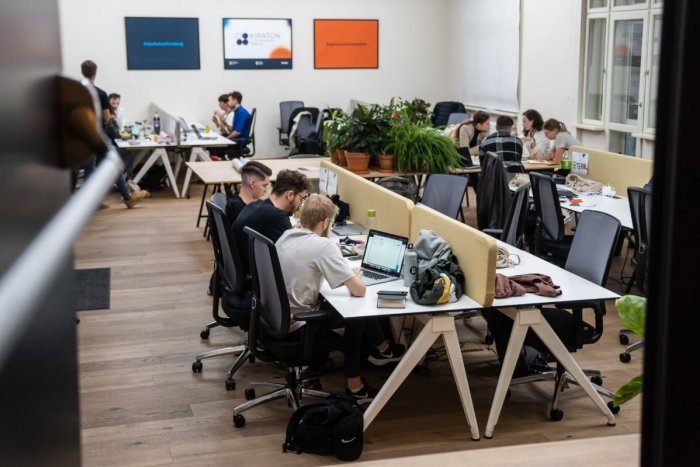 Ilustračný obrázok k článku Sedem tímov v Trnave hľadalo riešenia pre podnikateľov: Víťaz si odniesol 2 500 eur