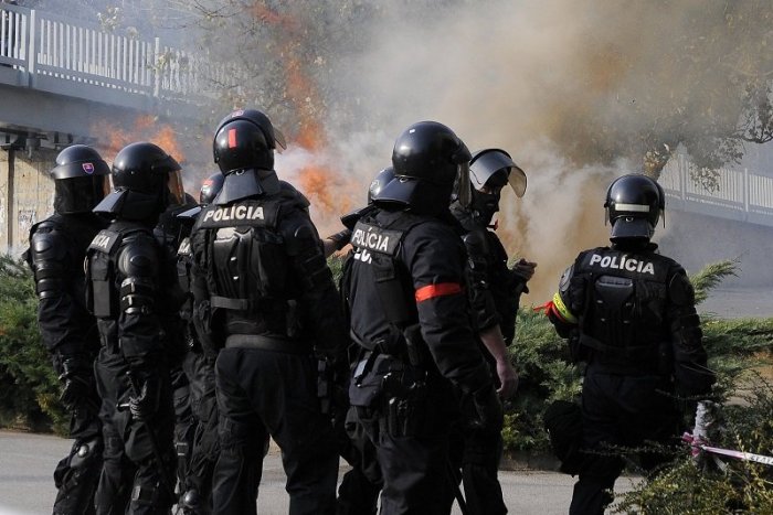 Ilustračný obrázok k článku Polícia bude v STREHU: Kvôli zápasu Slovan - Bazilej počítajte aj s obmedzením dopravy