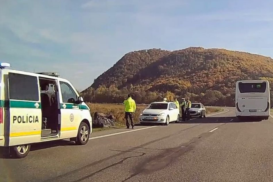 Ilustračný obrázok k článku Prvé INFO o nehode pri Bystrici: Zranenú osobu previezli do nemocnice! FOTO