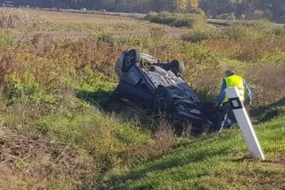 Ilustračný obrázok k článku Policajti prehovorili o HROZIVEJ nehode pri Bystrici: Prišli so ŠOKUJÚCIM odhalením, FOTO