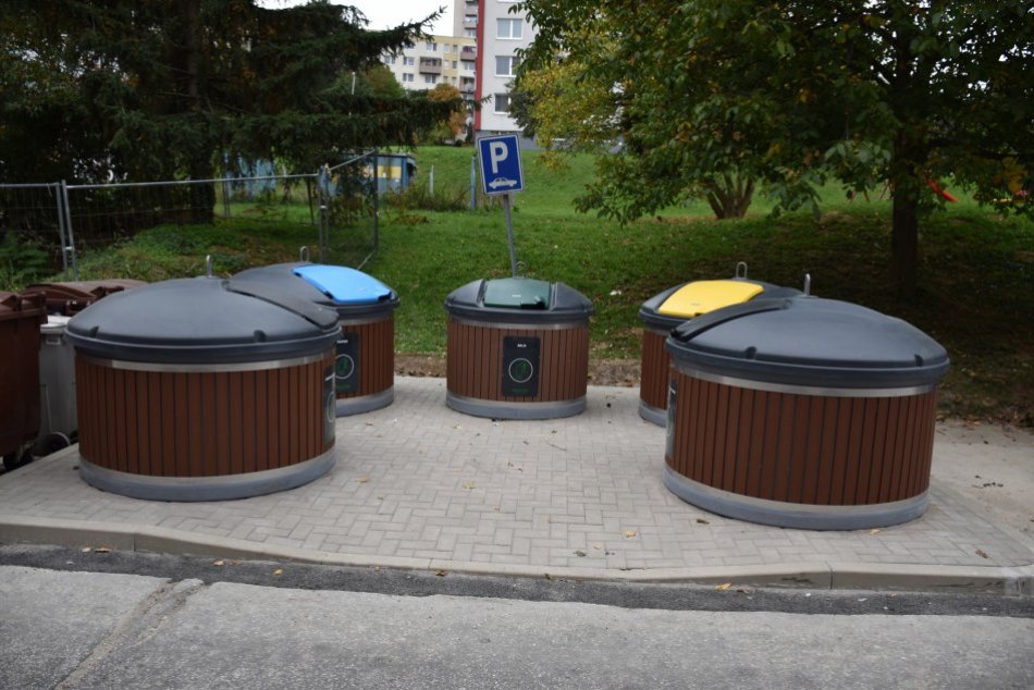 Ilustračný obrázok k článku Nitra má ďalšie moderné kontajnery: Pribudli na Klokočine aj v Starom meste
