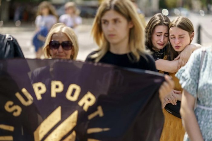 Ilustračný obrázok k článku Anna opisuje MUKY v ruskom zajatí: Dievčatá mlátili kladivami, chceli im ODSEKNÚŤ RUKY!