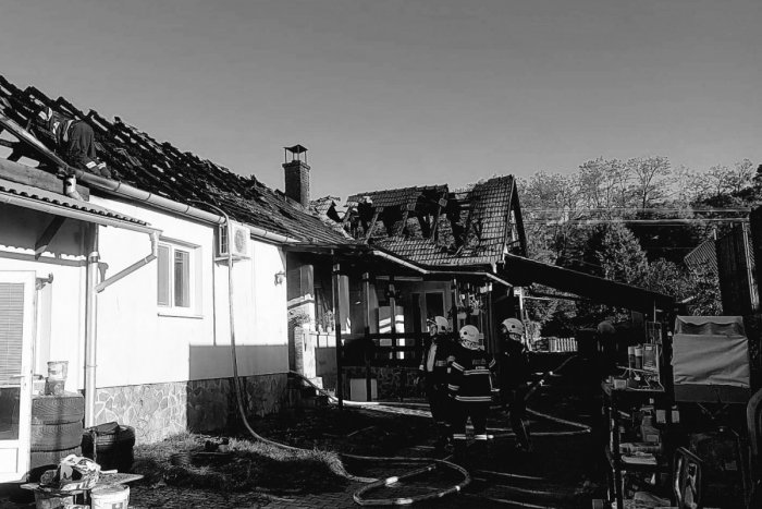 Ilustračný obrázok k článku Nové INFO o požiari domu pri Lučenci: Polícia už obvinila muža, skončil v cele