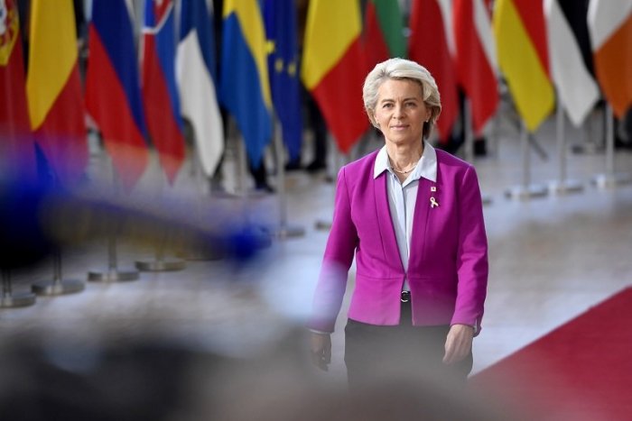 Ilustračný obrázok k článku MEGAŠKANDÁL s vakcínami proti Covidu! Výmena SMS medzi predsedníčkou EK so šéfom Pfizeru?!