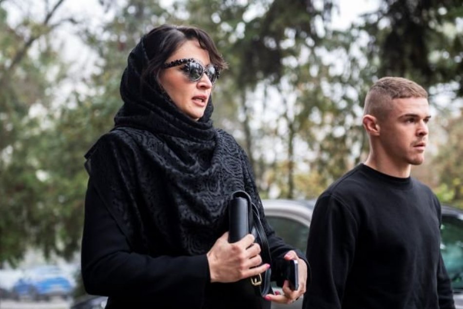 Ilustračný obrázok k článku Bývalá misska Kralevich sa postavila pred súd: ODMIETA vinu za usmrtenie študentky!