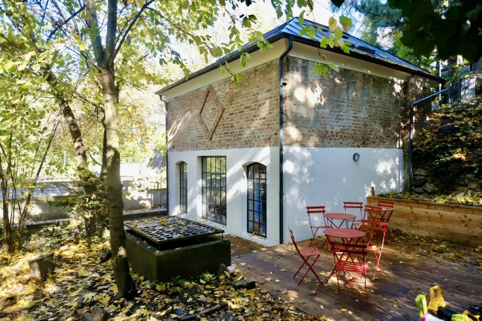 Ilustračný obrázok k článku To je NÁDHERA! Krásna záhrada nad centrom Bratislavy ukrýva hotové poklady