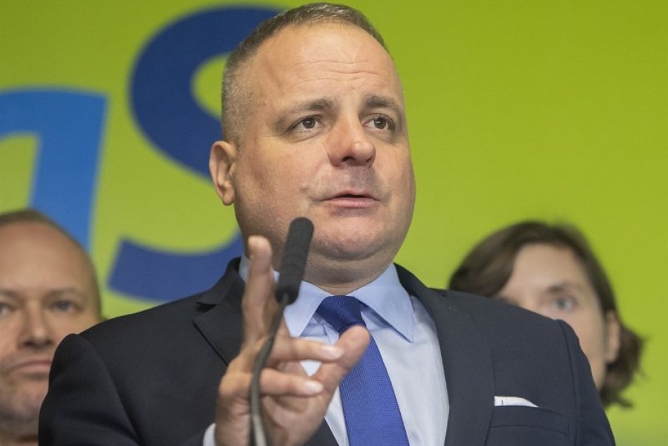 Ilustračný obrázok k článku V Bratislavskom kraji sa nič NEMENÍ: Juraj Droba zostane sedieť v kresle župana